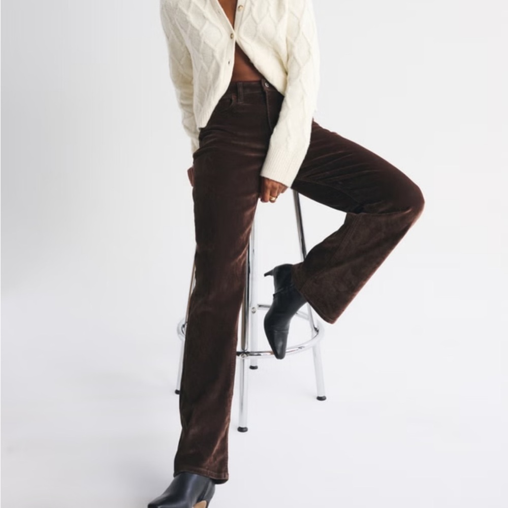 Curve Love High Rise 90s Relaxed Velvet Jean